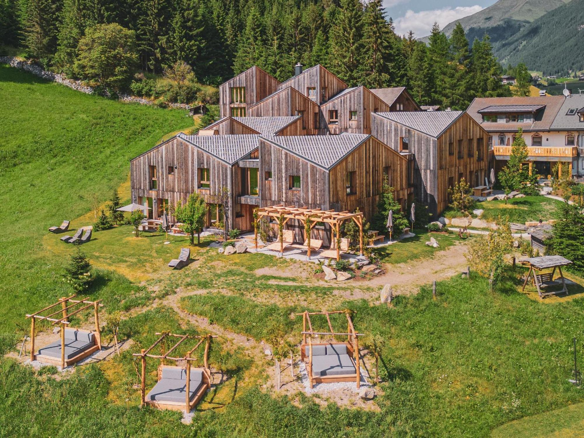 Apparthotel Bio Natur Refugium Blaslahof Santa Maddalena in Casies Exterior foto